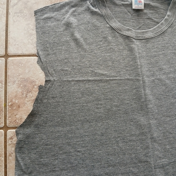 #0324 Mens Russell Athletic Gray T-Shirt w/Cut Off Sleeve s Size XL - Picture 2 of 13